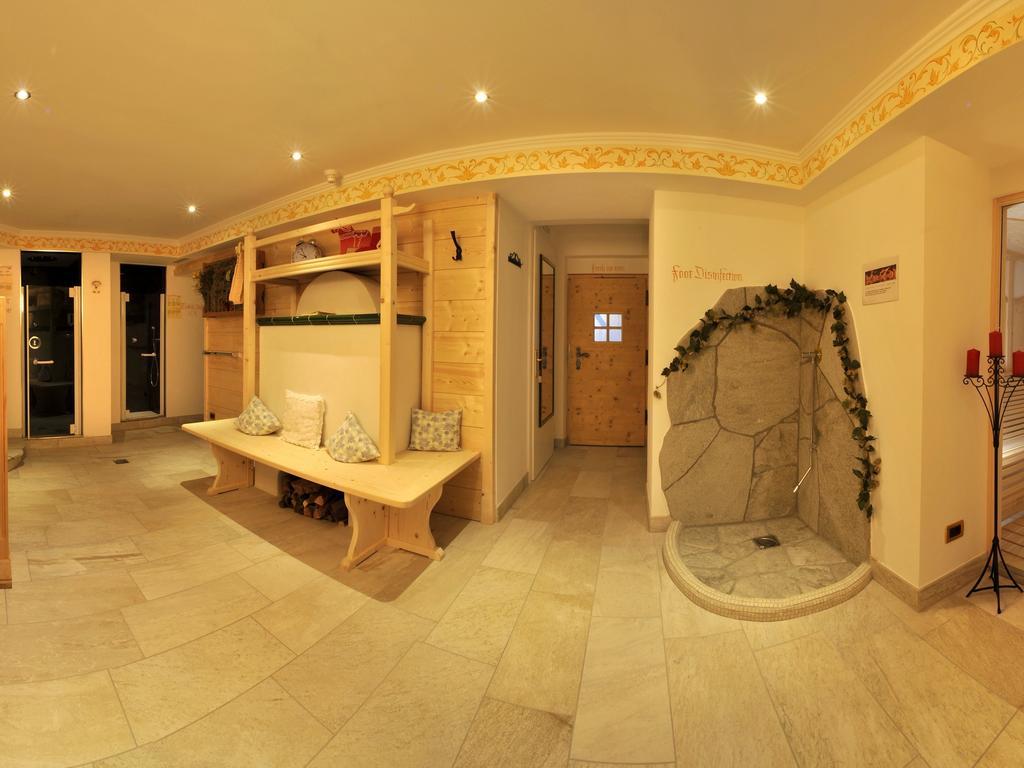 Hotel Garni Concordia - Dolomites Home Selva di Val Gardena Esterno foto